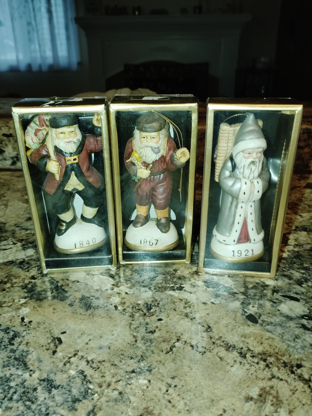 Vintage Ceramic Santa Figurine Ornament Christmas Multi-Color New